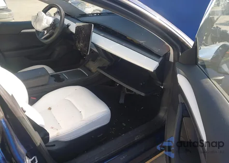 2023 Tesla Model 3 Rear-Wheel Drive z USA, uszkodzony, nr VIN 5YJ3E1EA2PF675303